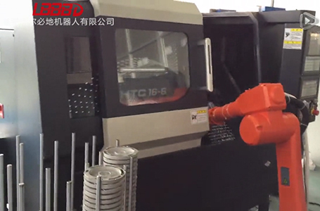 爾必地機床上下料機器人作業案例