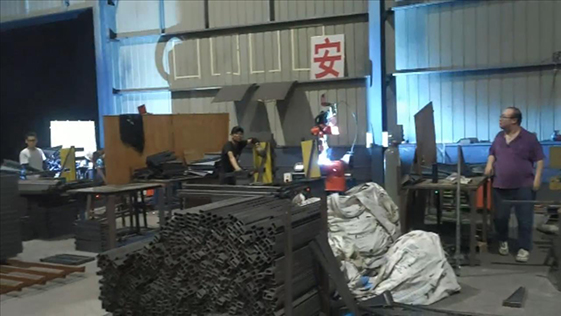 爾必地LBBBD焊接機器人焊接應用案例視頻6